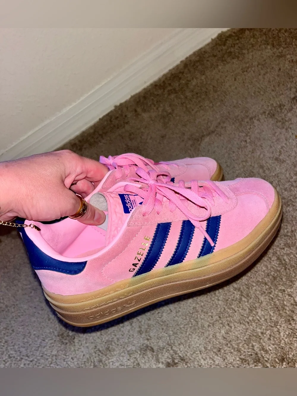 Adidas Gazelle Bold Platform Sneakers Pink Suede Gum Sole Women’s 5.5 H06122